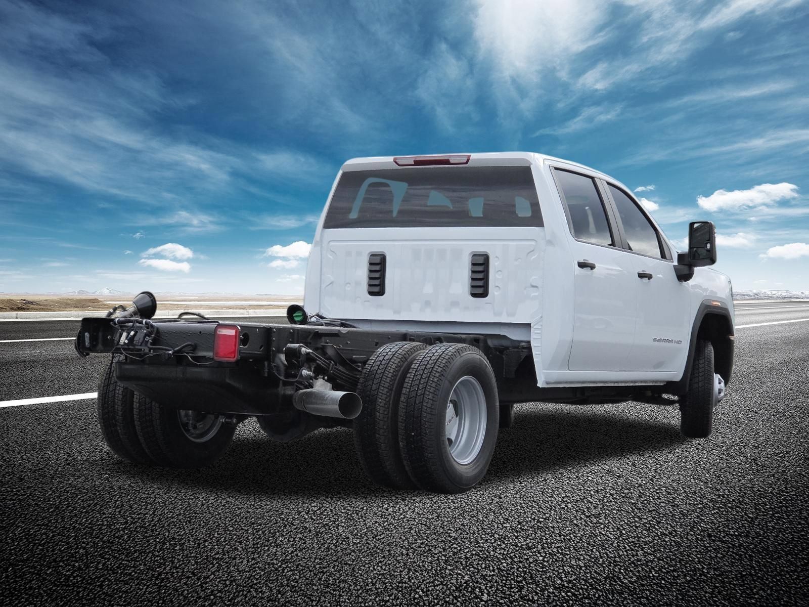 New 2026 GMC Sierra 3500 Pro w/ Convenience Package AWD/4WD image 17