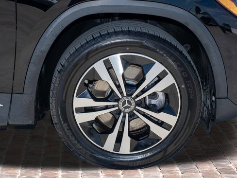 Used 2025 Mercedes-Benz GLA 250 image 41