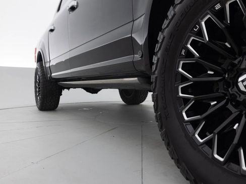 Used 2018 Ford F150 Platinum w/ Equipment Group 701A Luxury AWD/4WD image 26