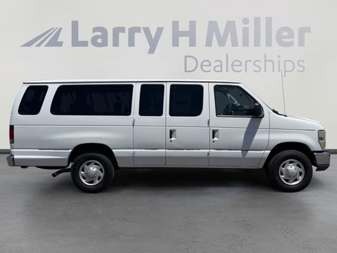 Used 2012 Ford E-350 and Econoline 350 XLT RWD image 6