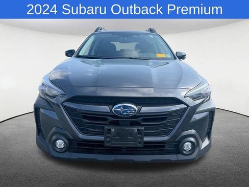 Used 2024 Subaru Outback Premium AWD/4WD image 7