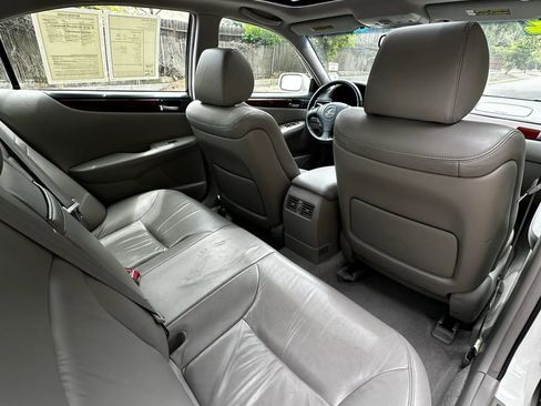 Used 2002 Lexus ES 330 FWD image 25