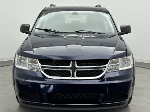 Used 2018 Dodge Journey SE image 2