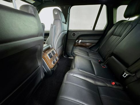 Used 2017 Land Rover Range Rover Supercharged AWD/4WD image 23