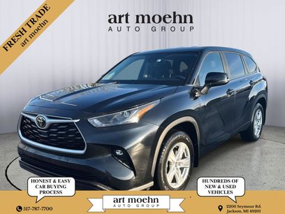 Used 2023 Toyota Highlander LE