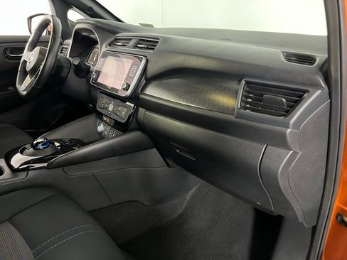 Used 2022 Nissan Leaf SV Plus image 32
