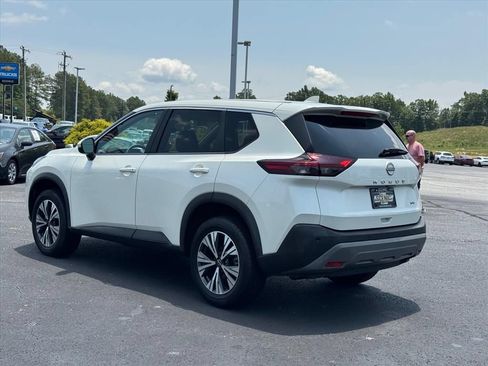 Used 2022 Nissan Rogue SV FWD image 5