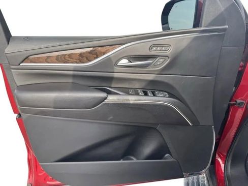 Used 2021 Cadillac Escalade Sport Platinum image 12