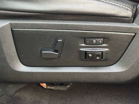 Used 2017 RAM 1500 Laramie w/ Convenience Group image 16