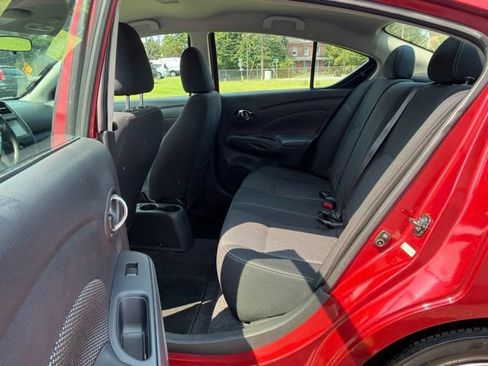 Used 2019 Nissan Versa SV FWD image 14