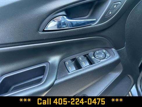 Used 2020 Chevrolet Equinox LT image 15