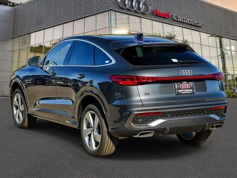 Used 2025 Audi Q5 Premium Plus w/ Premium Plus AWD/4WD image 6