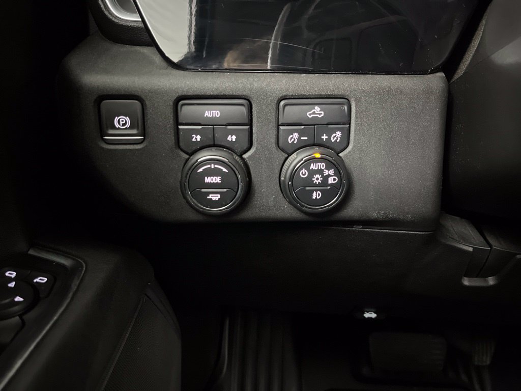 Used 2023 Chevrolet Silverado 1500 RST w/ Redline Edition AWD/4WD image 59