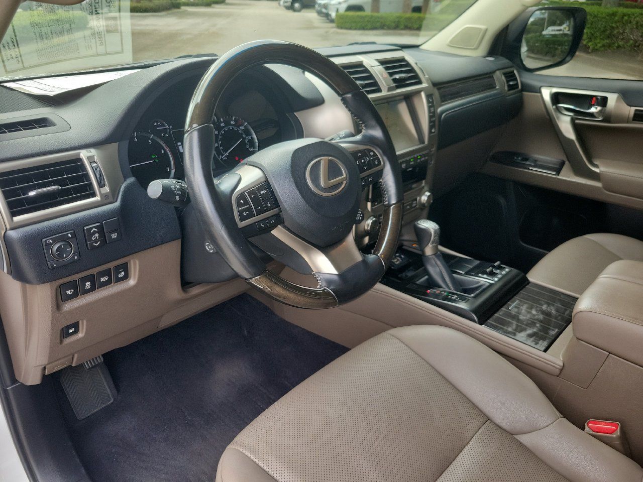Used 2021 Lexus GX 460 Premium w/ Premium Package AWD/4WD image 14