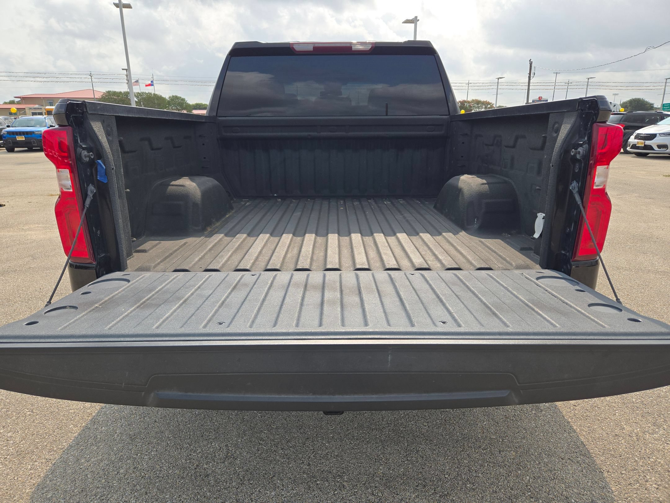 Used 2024 Chevrolet Silverado 1500 RST AWD/4WD image 23