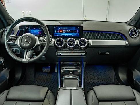 Certified 2026 Mercedes-Benz GLB 250 4MATIC image 30