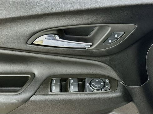 Used 2024 Chevrolet Equinox LT AWD/4WD image 19