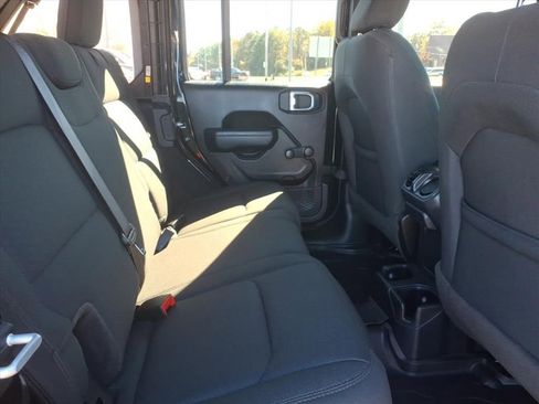 Used 2022 Jeep Wrangler Unlimited Sport image 13