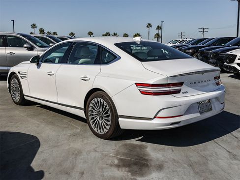 Used 2024 Genesis G80 image 6
