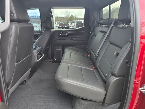 Used 2022 GMC Sierra 1500 SLT w/ SLT Premium Plus Package image 11
