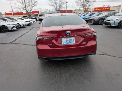 Certified 2022 Toyota Camry XLE image 9