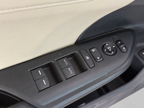 Used 2021 Honda Civic EX-L image 25