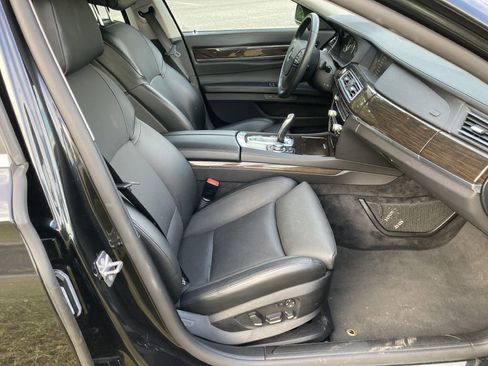 Used 2011 BMW 750Li xDrive image 20