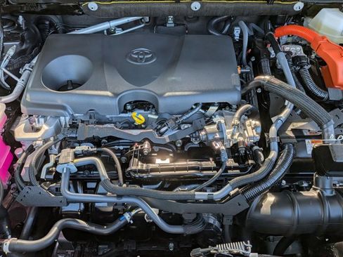 Certified 2025 Toyota RAV4 XLE AWD/4WD image 22