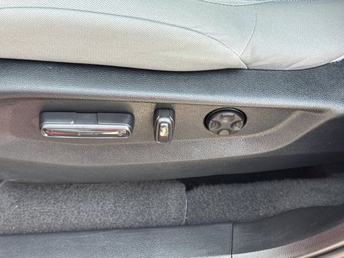 Used 2022 Honda CR-V EX image 16