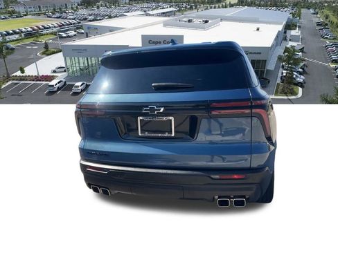Used 2024 Chevrolet Traverse LS w/ Midnight/Sport Edition FWD image 17