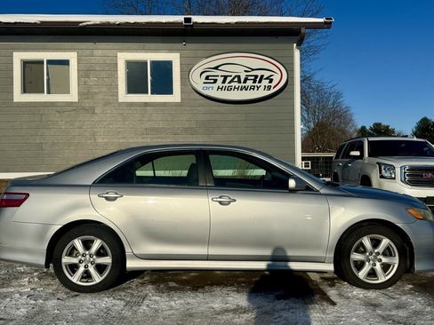 Used 2007 Toyota Camry SE image 1