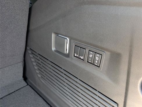 New 2026 Chevrolet Tahoe Premier image 13