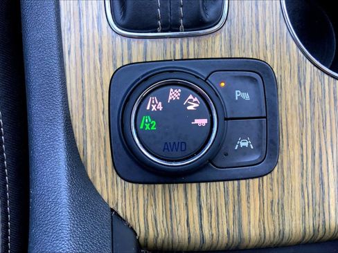 Used 2017 GMC Acadia Denali w/ Technology Package image 35