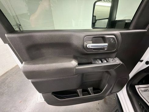 Used 2024 GMC Sierra 2500 Pro w/ Convenience Package AWD/4WD image 22