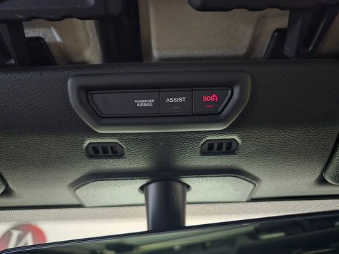 Used 2021 Jeep Wrangler Unlimited Sahara image 32