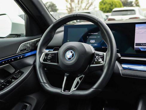 Used 2026 BMW i5 eDrive40 w/ M Sport Package RWD image 16