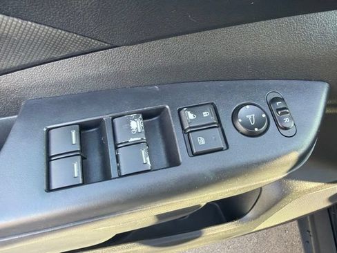 Used 2016 Honda CR-V SE image 20