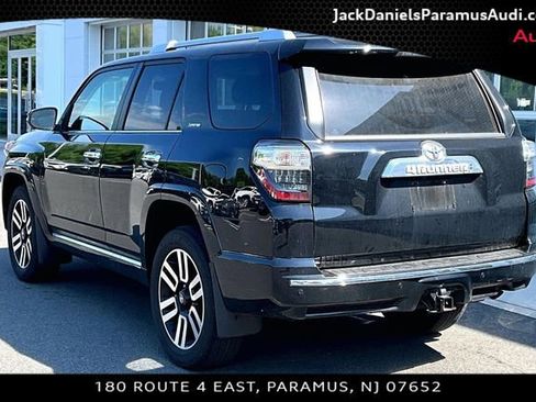 Used 2022 Toyota 4Runner Limited AWD/4WD image 9