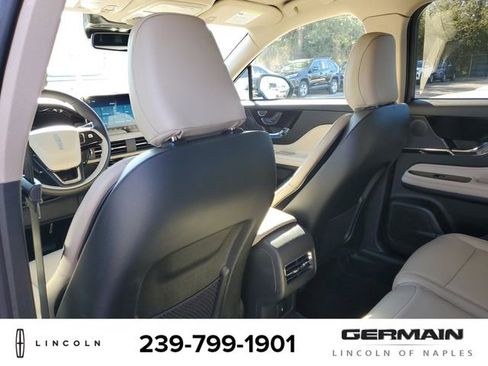 New 2026 Lincoln Corsair Premiere image 20