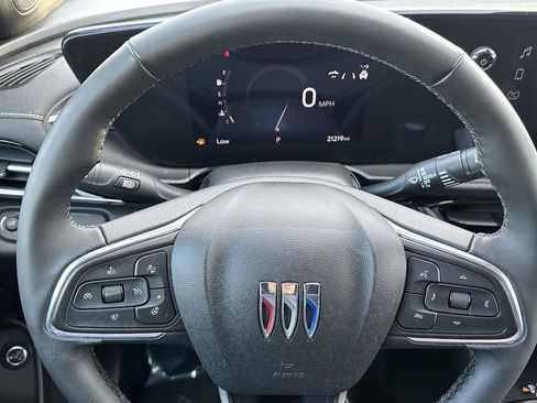 Certified 2024 Buick Envista Avenir image 23