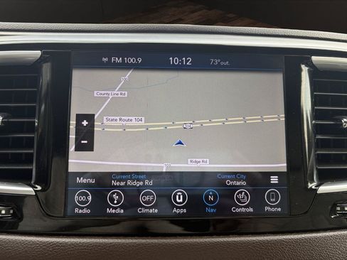 Used 2018 Chrysler Pacifica Touring-L Plus FWD image 15