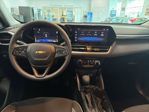Used 2024 Chevrolet TrailBlazer LT image 23