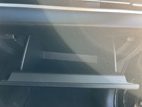 Used 2023 Mitsubishi Outlander SE image 39