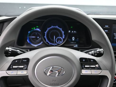 Used 2023 Hyundai Elantra Blue FWD image 14