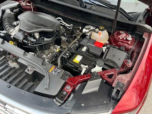 Used 2021 GMC Acadia SLE w/ Driver Convenience Package image 46