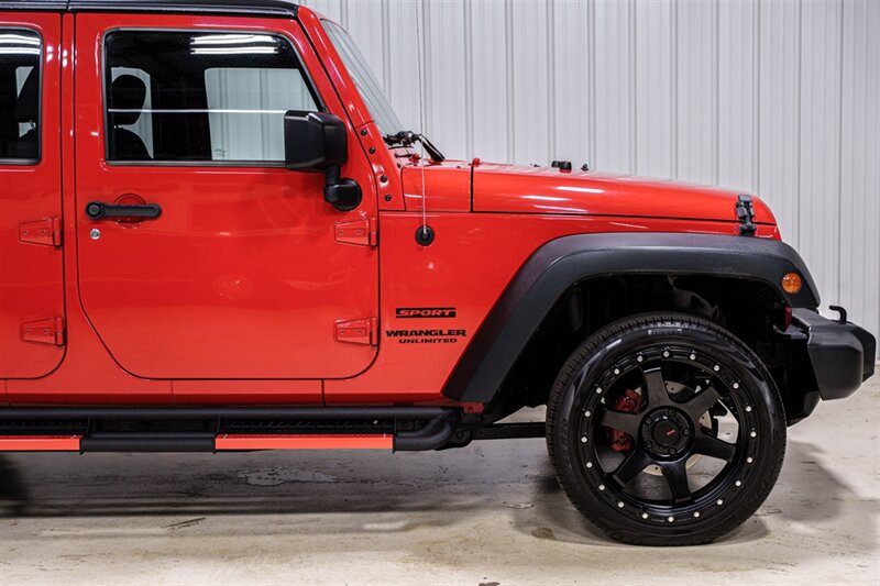 Used 2015 Jeep Wrangler Unlimited Sport w/ Connectivity Group AWD/4WD image 18