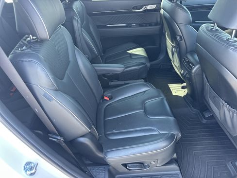 Used 2024 Hyundai Palisade Calligraphy FWD image 19