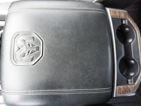 Used 2020 RAM 1500 Laramie AWD/4WD image 23