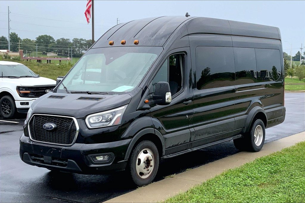 Used 2025 Ford Transit 350 XLT AWD/4WD image 5