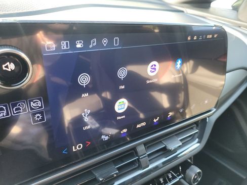 New 2026 Chevrolet Equinox EV RS image 13